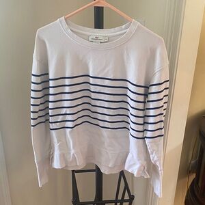 Vineyard Vines White Sweatshirt with Navy Stripes